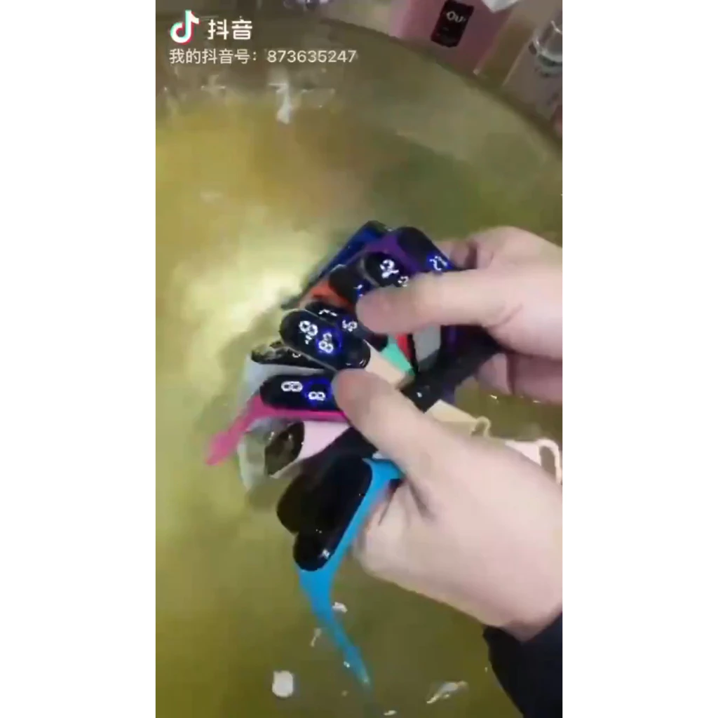 Kit Atacado 5/10/15/20 Peças Aleatórias Unissex À Prova D'água Relógio Esportivo LED - Imagem 9